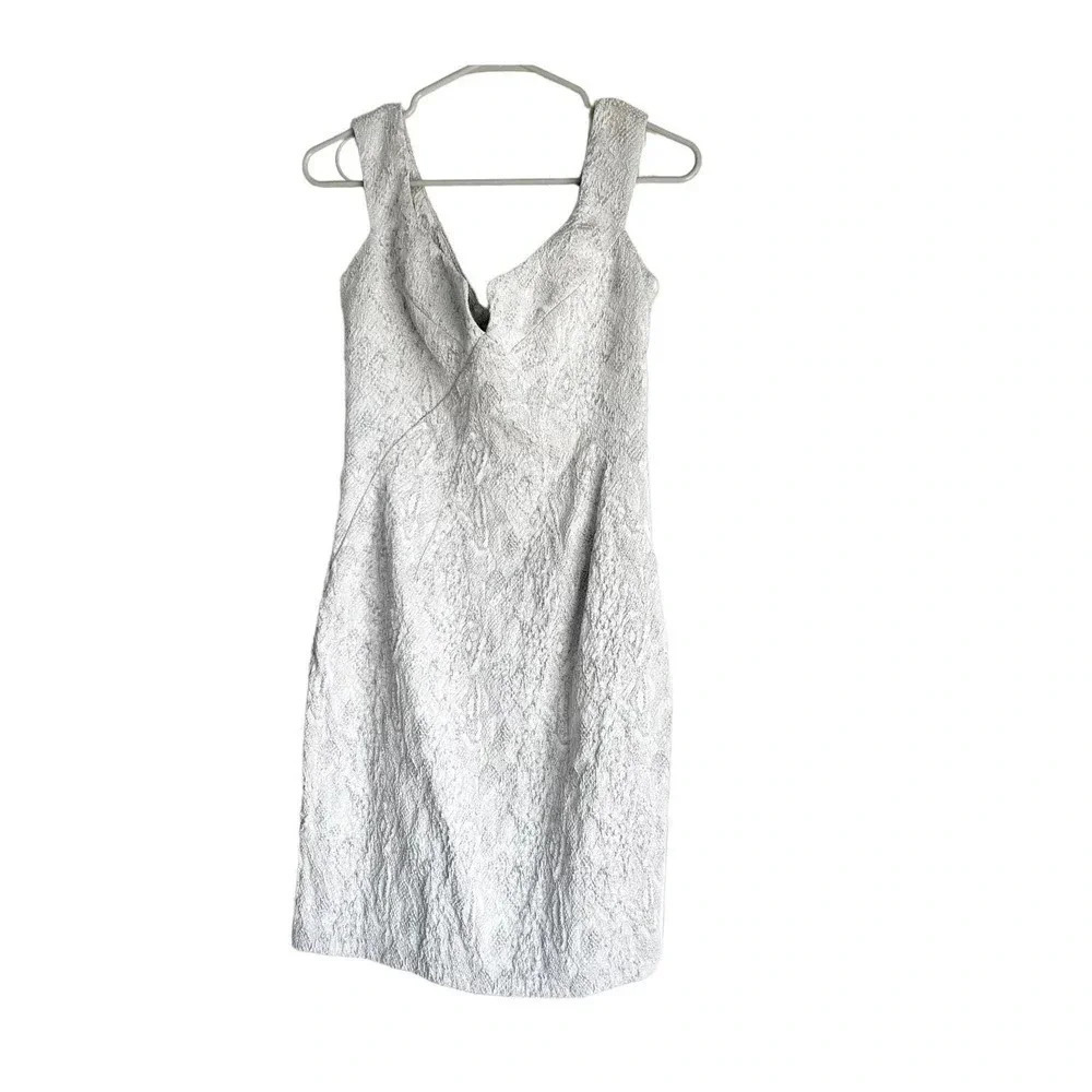 Black Halo Size 6 Gray/Silver Sleeveless Textured Python Sheath Cocktail Dress